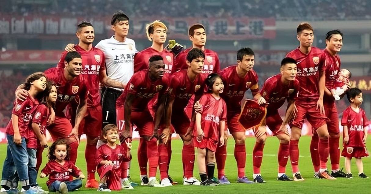 世俱杯改制-球迷热议前途，球队需调整阵容