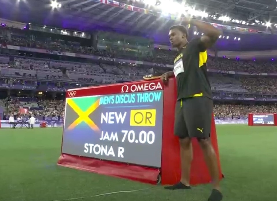 牙买加队员助力夺得冠军的简单介绍