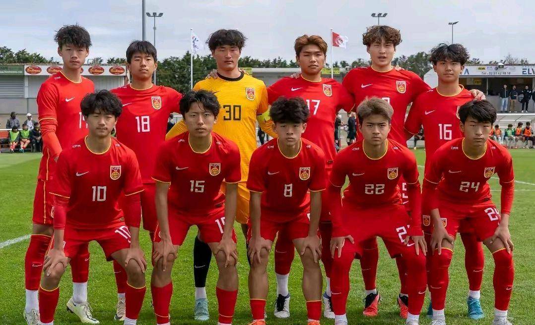 包含国家队备战：国际赛事备战纷纷启动的词条