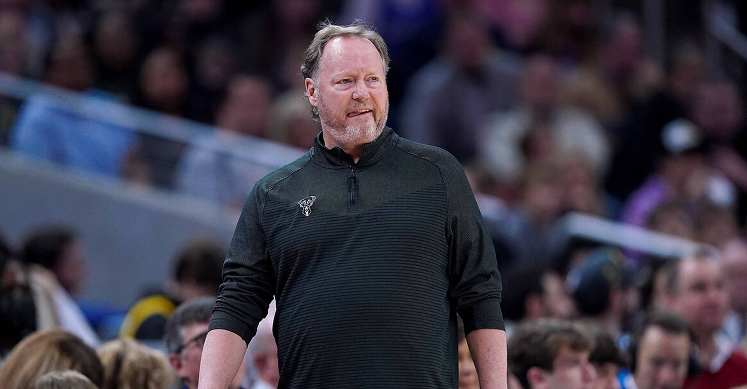 世俱杯改制-球队危机！一位主教练面临严峻挑战，球队危在旦夕的简单介绍