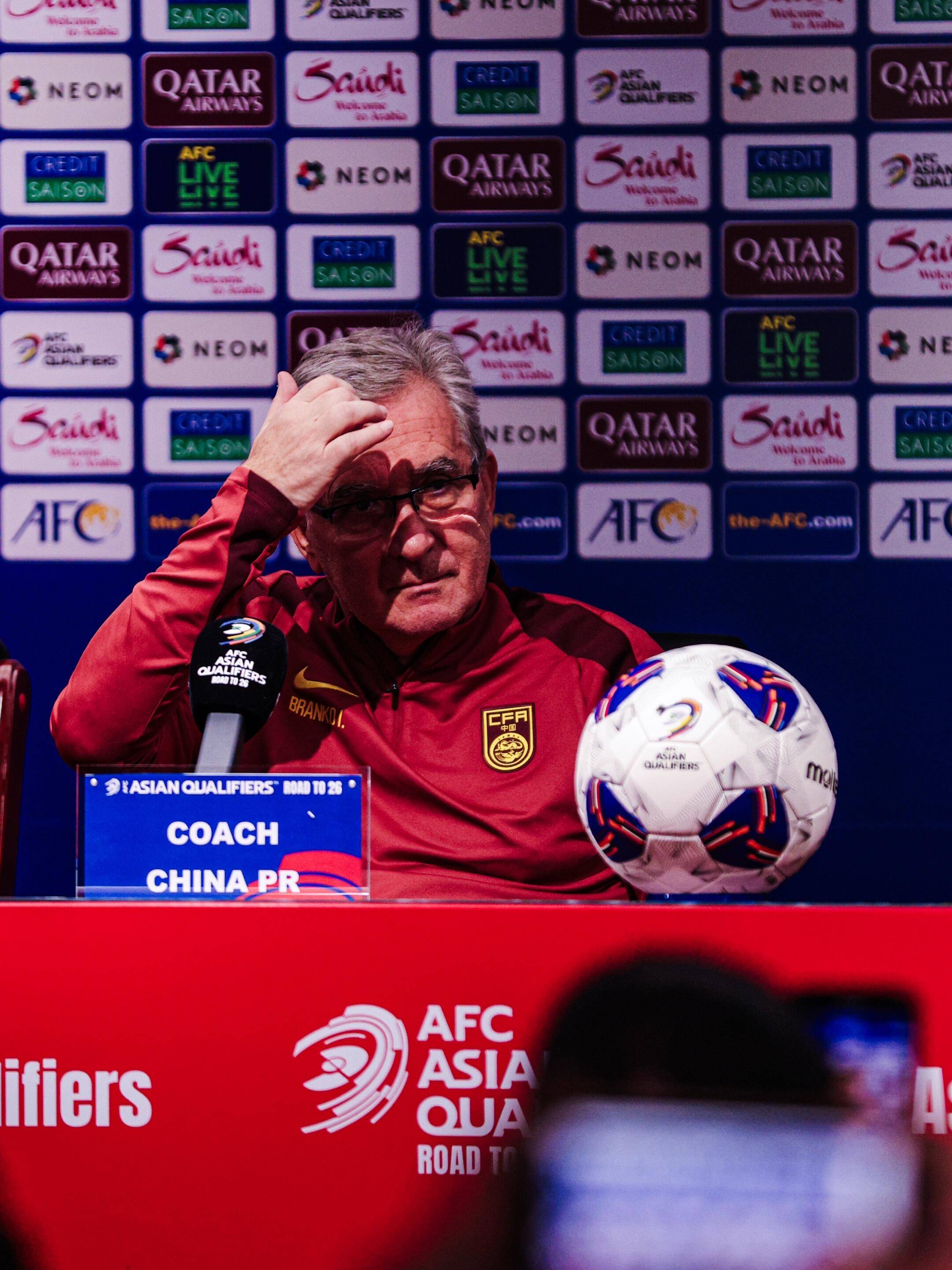 世俱杯分组-球队备战重要比赛，主帅信心十足