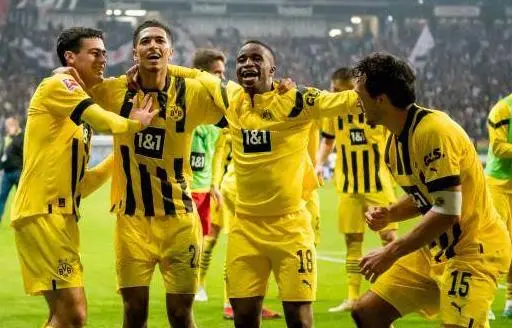 世俱杯赛程-关于曼联连胜多特蒙德，士气高昂迈进半决赛的信息