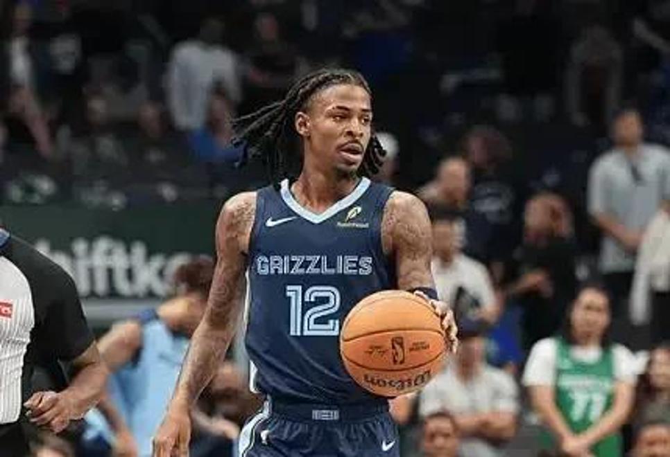 灰熊力克黄蜂，莫兰特表现出色