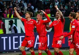 柏林联合迎难而上，坚守冲击目标