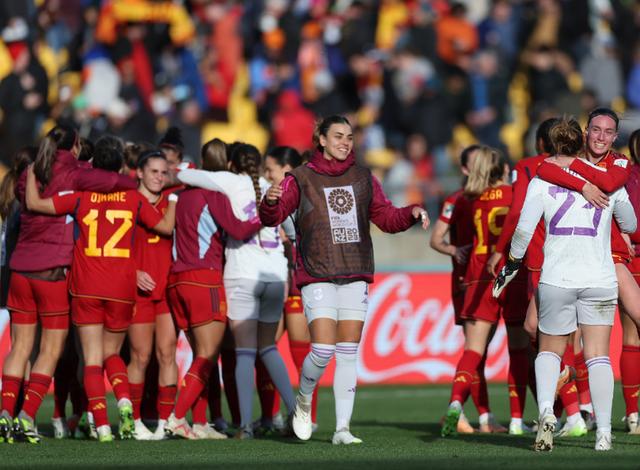 世俱杯-荷兰女足精彩表现，跻身世界杯前六强