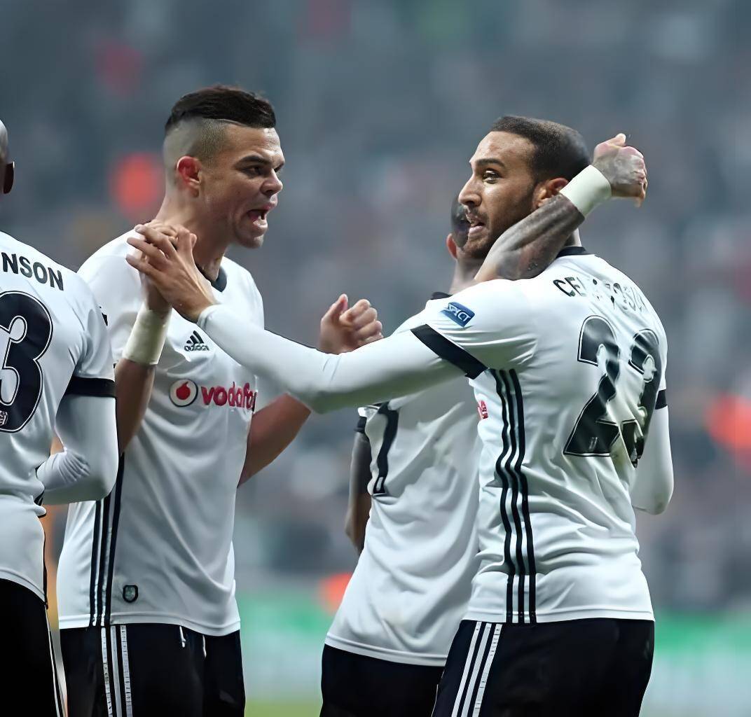 世俱杯奖金-阿贾克斯在欧洲比赛中获得胜利，晋级四分之一决赛