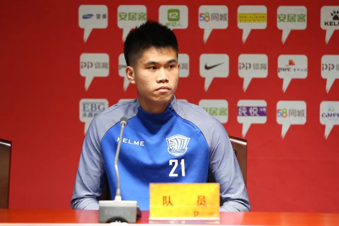 南特主教练痛斥球队表现，要求全力拼搏的简单介绍