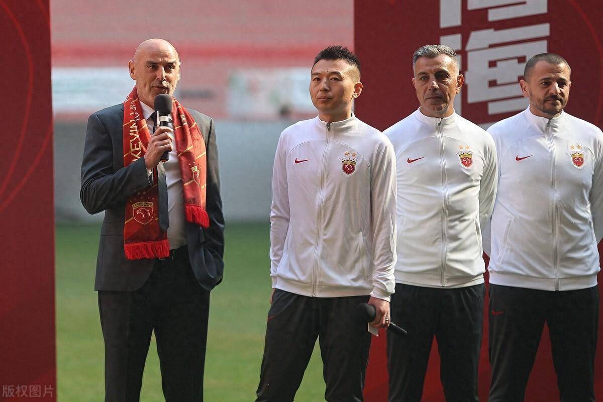 世俱杯直播-华沙军团队迎来新主帅，大手笔调整俱乐部未来发展方向