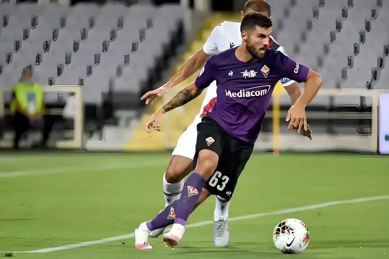 世俱杯直播-那不勒斯主场击败佛罗伦萨，保持榜首位置