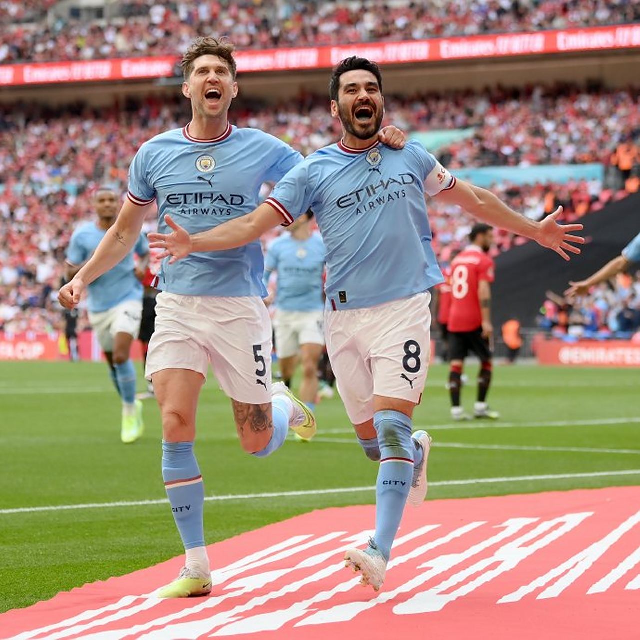 曼城凭借实力晋级，总决赛靠拢