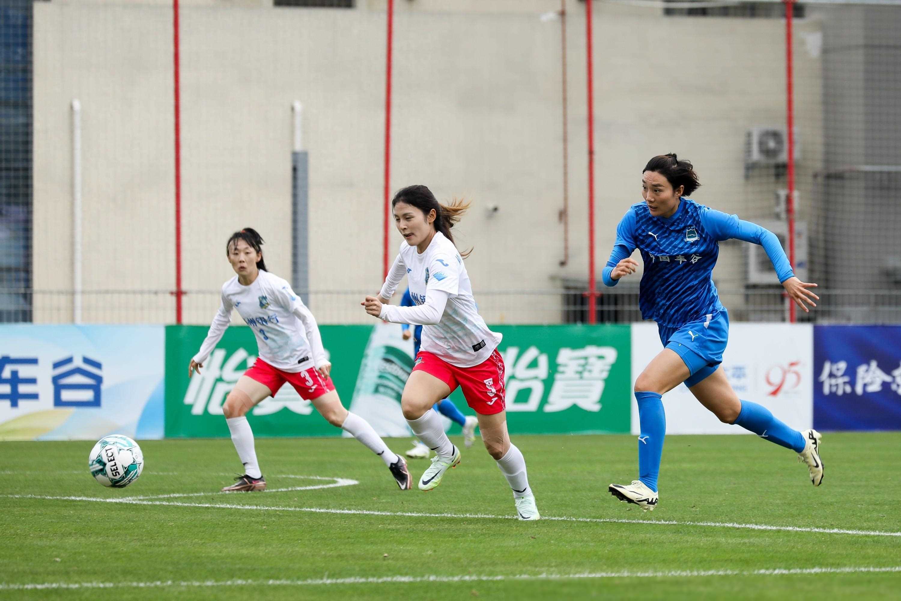 世俱杯冠军-中国女足代表团在国际比赛中斩获冠军