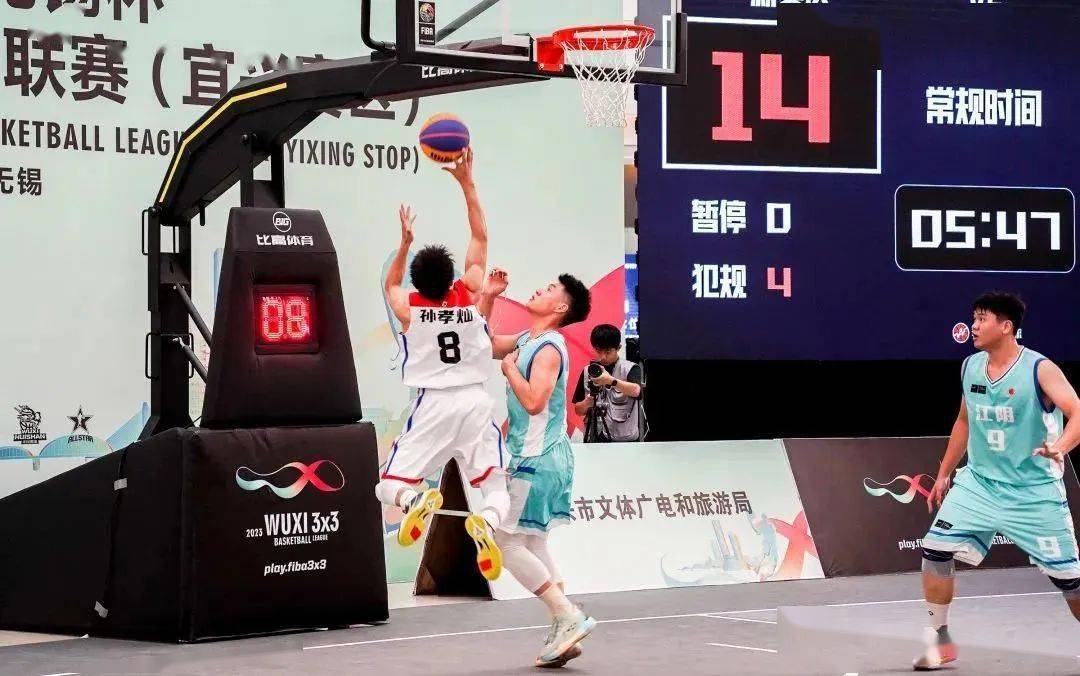 长春队前锋发威，帮助球队取胜