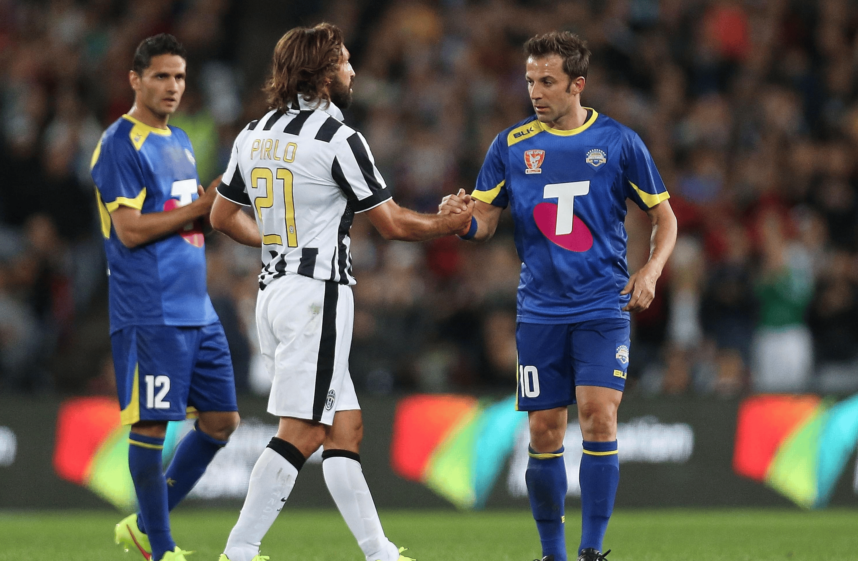 西部联盟的强队即将在场上展开激烈对决