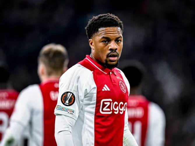 阿贾克斯球员表现出色，可能引起欧洲球会注意