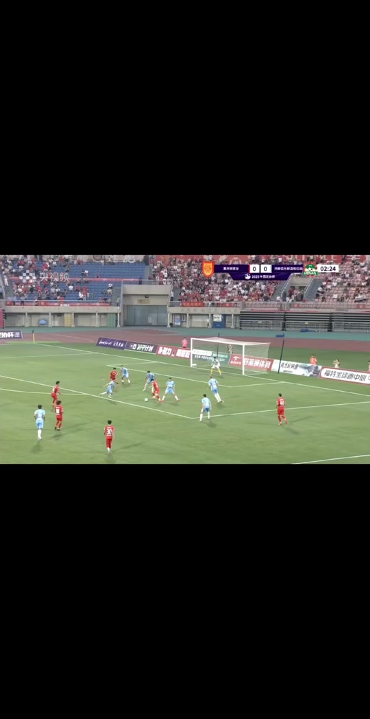 河南建业豪取连胜，战绩直追榜首