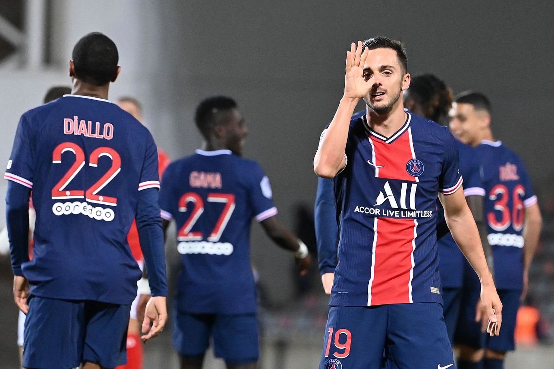 兰斯鏖战保持不败，法甲球队进步明显