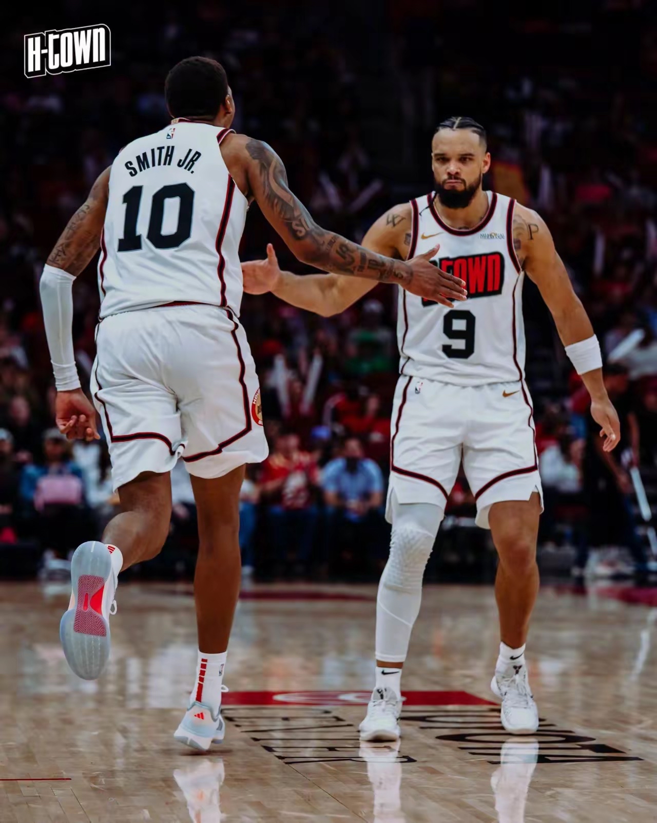 公牛胜黄蜂，拉塞尔全场最高得分力挽局势的简单介绍