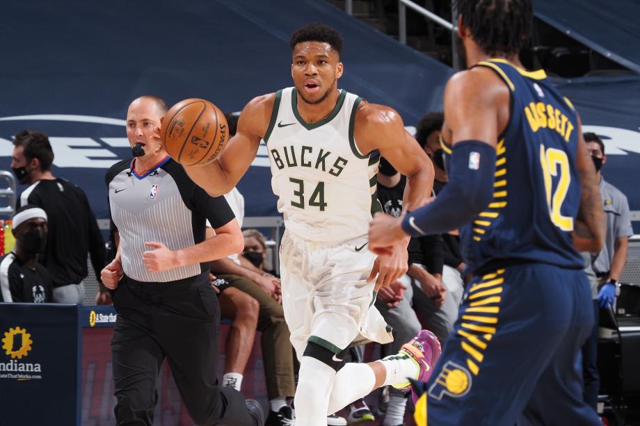 雄鹿再失两连胜，安东内毋再成赛满中大力发的简单介绍