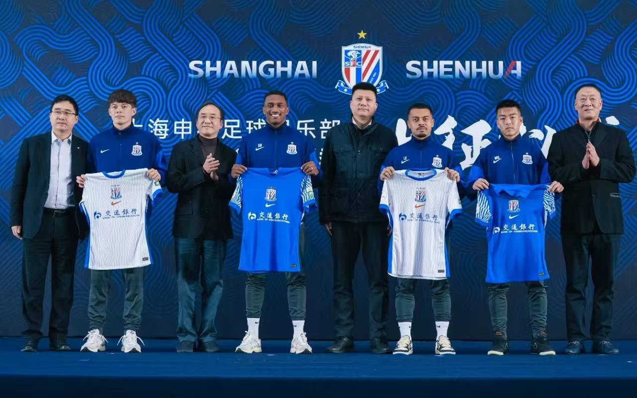 上海申花新援表现抢眼，重庆斯威惨遭逆转