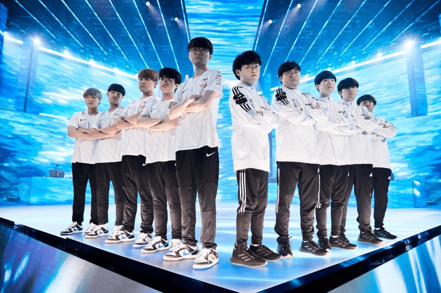 包含DK力克HKA，Oner线上压制力十足顶尖较量四强赛，技惊四座的词条