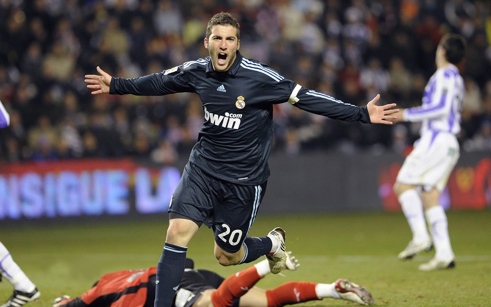 绿军不败金身告破！致命一击竟来自千里外的洛杉矶？